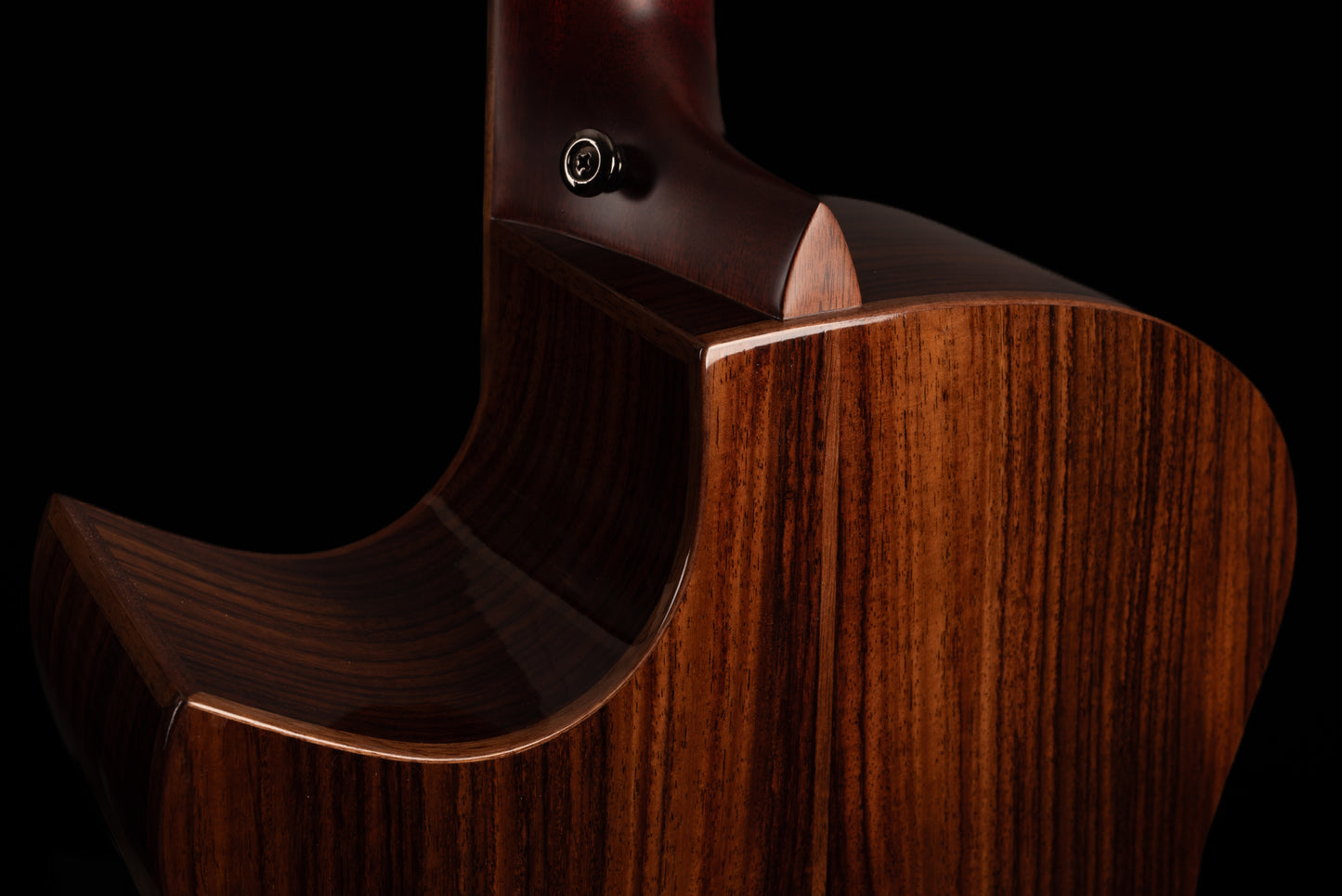 AVENIR 25 SERIES AUDITORIUM CEDAR ROSEWOOD