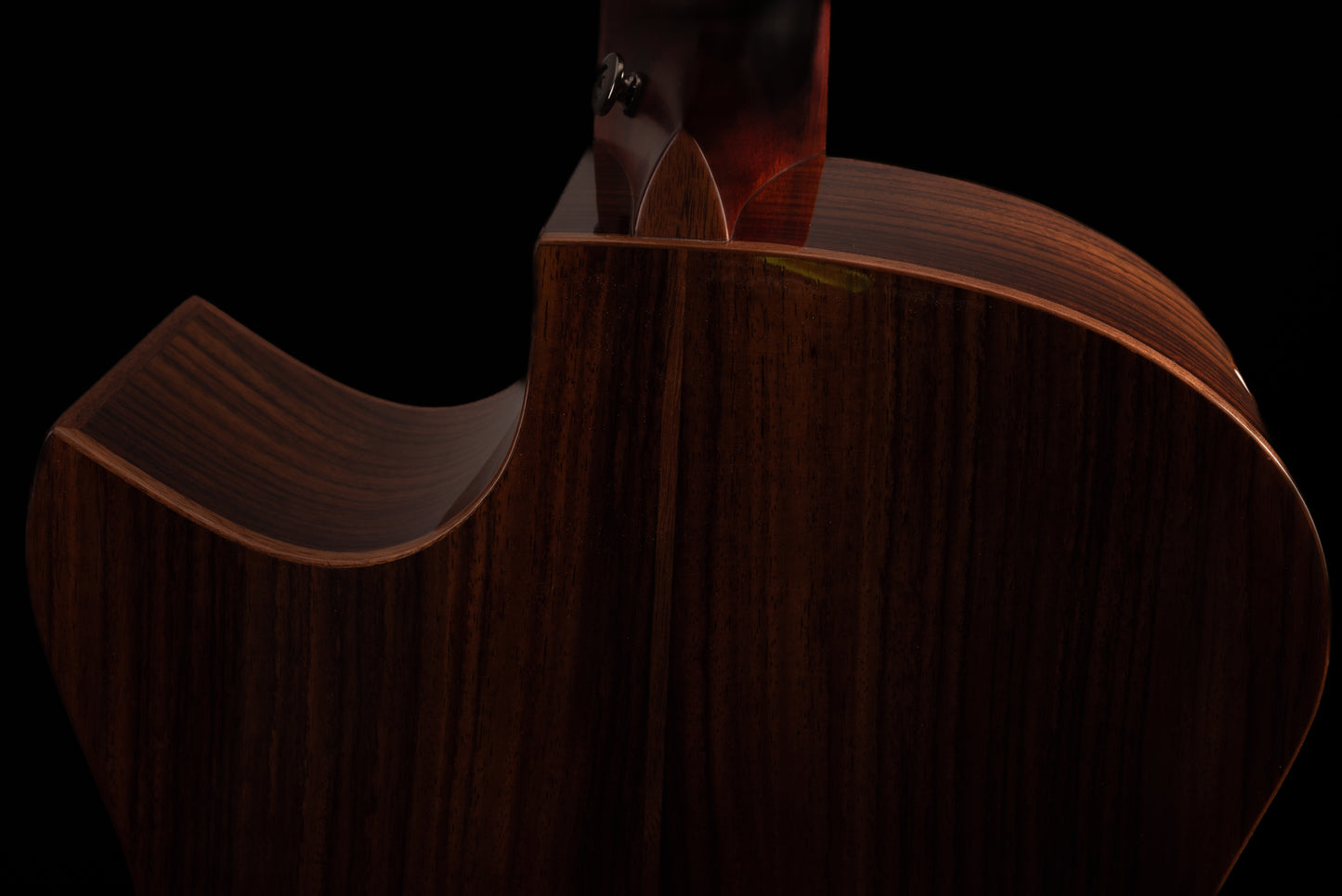 AVENIR 25 SERIES AUDITORIUM CEDAR ROSEWOOD