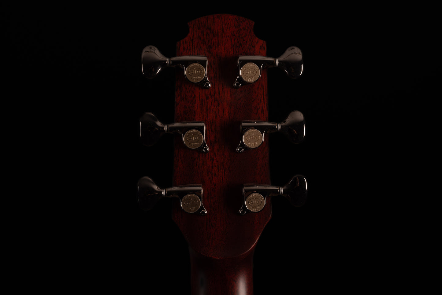 AVENIR 25 SERIES AUDITORIUM CEDAR ROSEWOOD