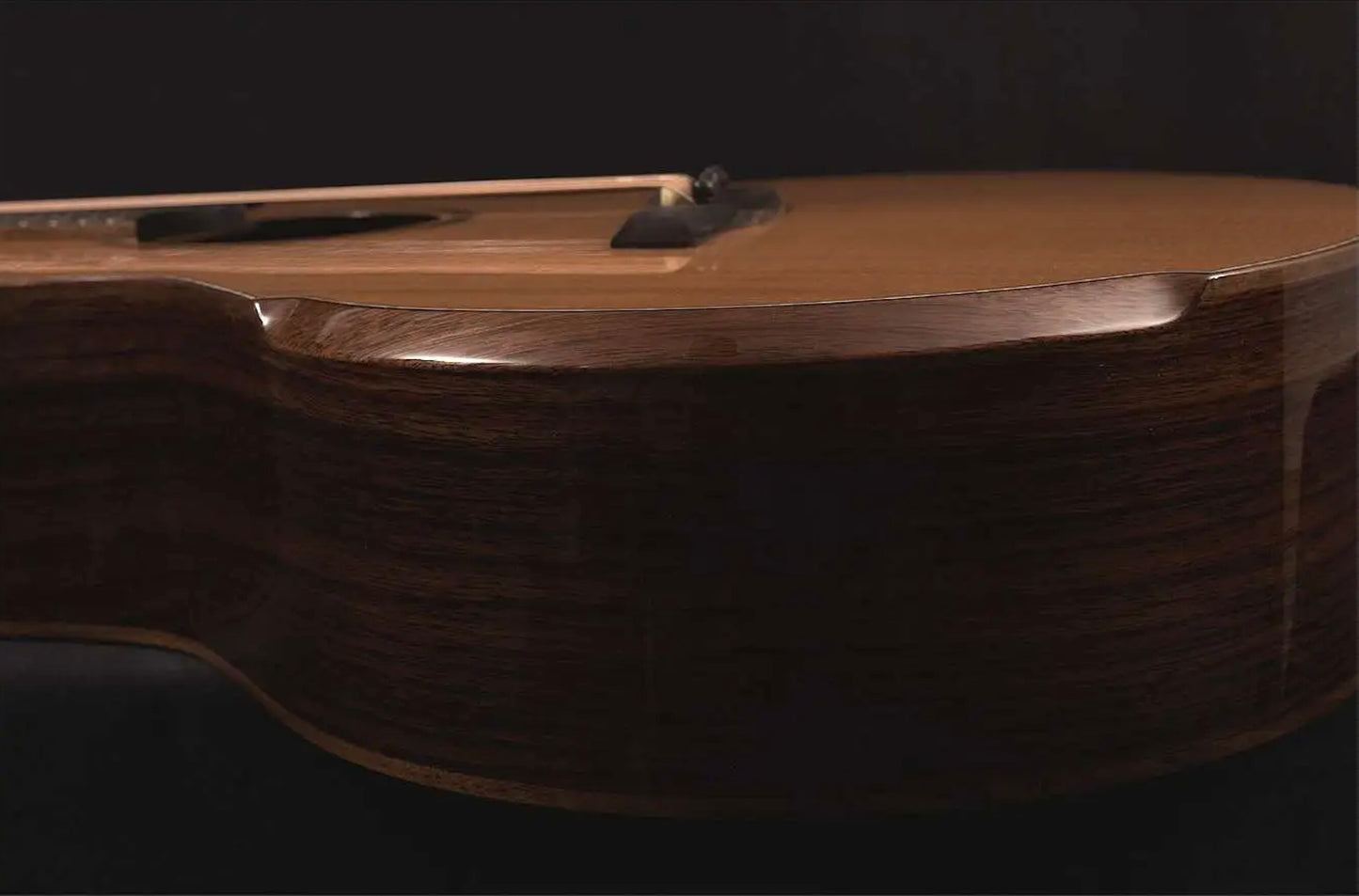 AVENIR 25 SERIES AUDITORIUM CEDAR ROSEWOOD FAN FRET