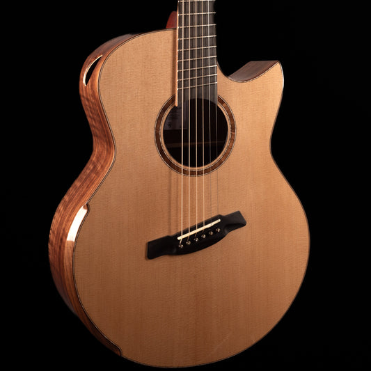 AVENIR 25 SERIES AUDITORIUM SITKA SPRUCE FLAMED WALNUT FAN FRET