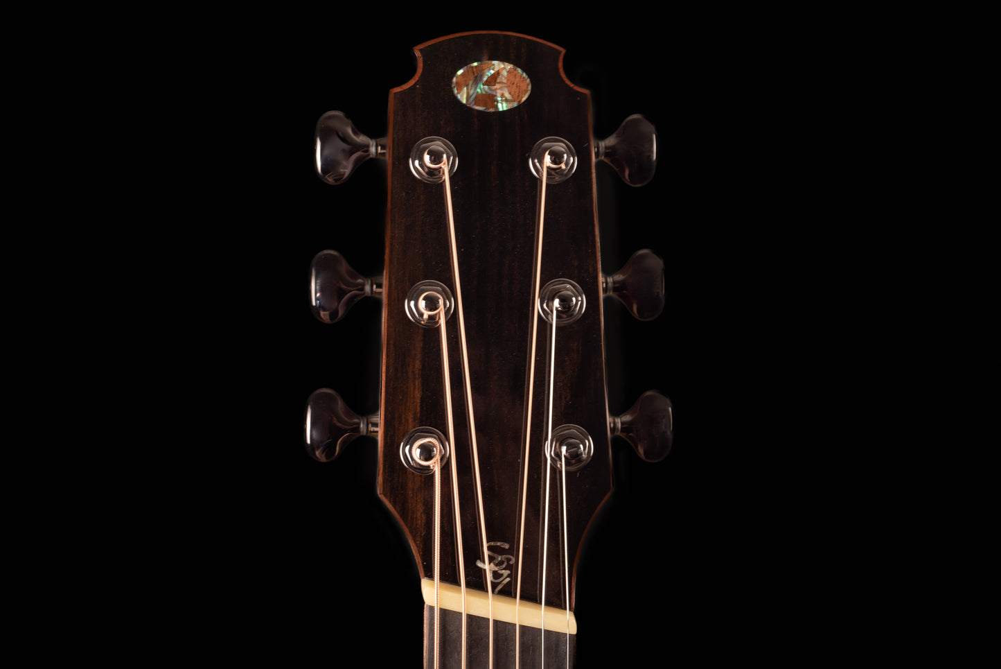 AVENIR 25 SERIES AUDITORIUM CEDAR SANTOS ROSEWOOD FAN FRET