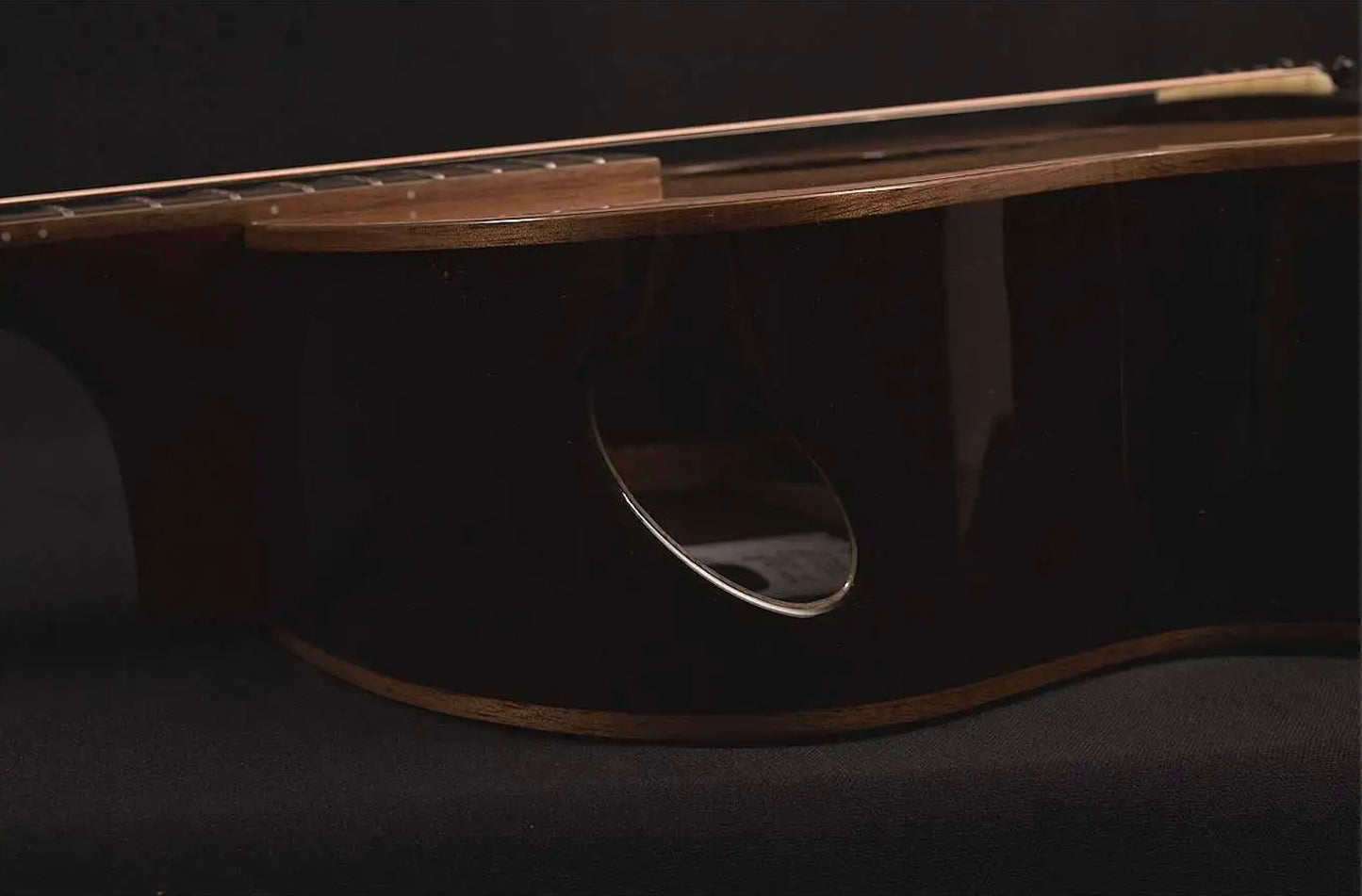 AVENIR 25 SERIES AUDITORIUM CEDAR WENGE