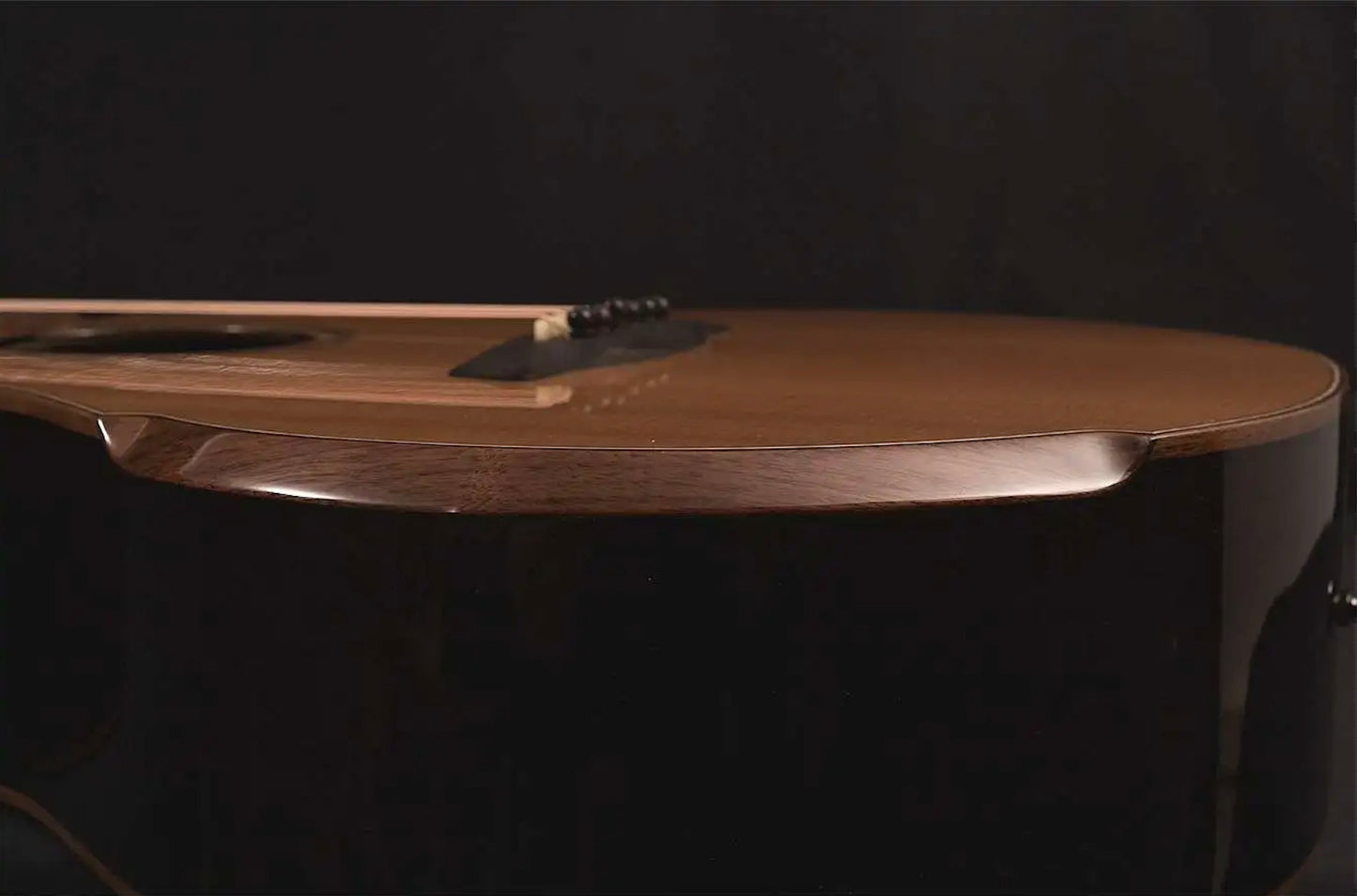 AVENIR 25 SERIES AUDITORIUM CEDAR WENGE